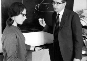 Jocelyn Bell et Anthony Hewish, en mars 1968