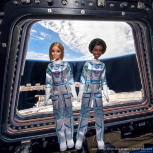 barbie space discovery dans l'iss